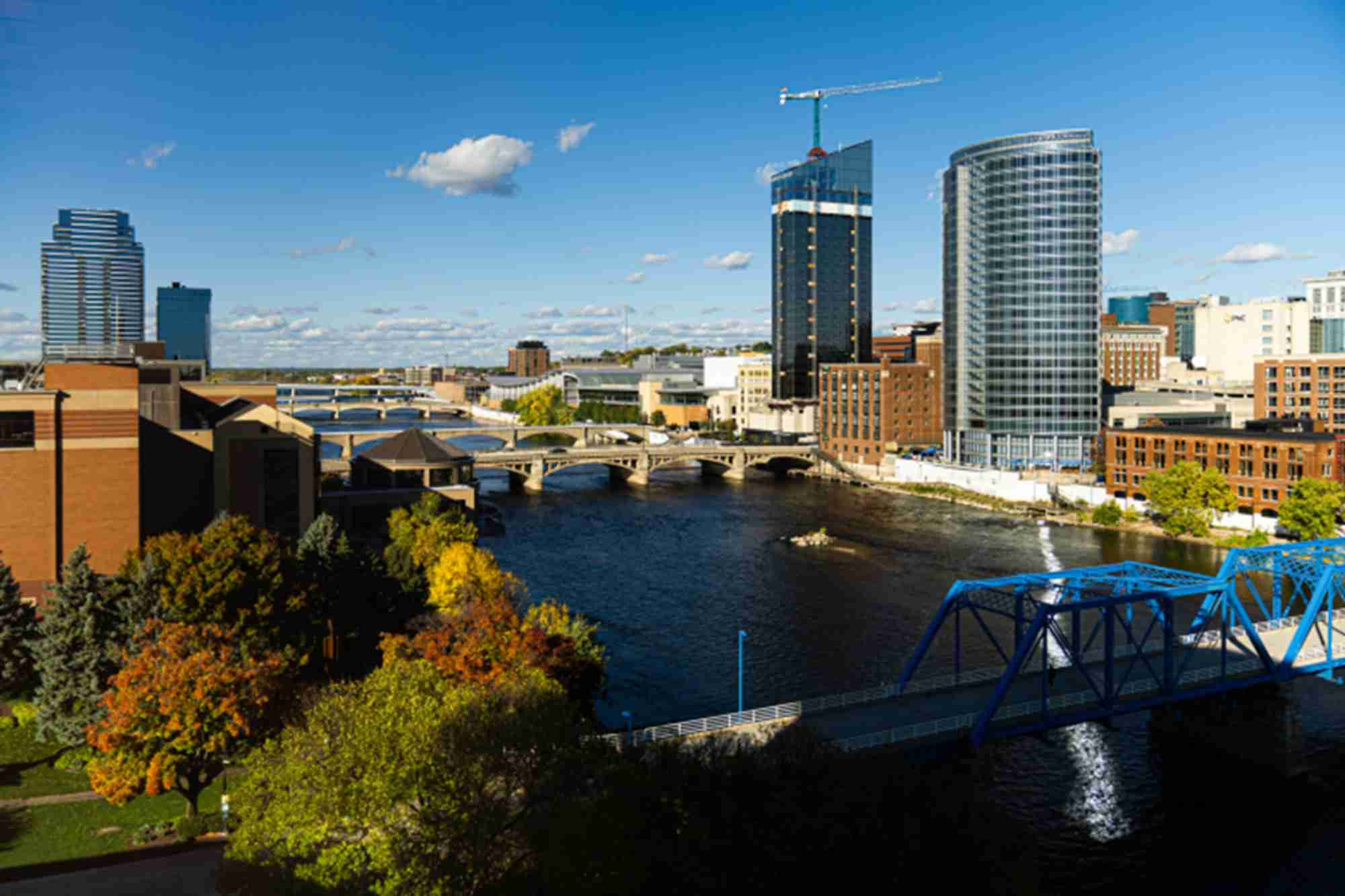 Grand River and Grand Rapids skyline
