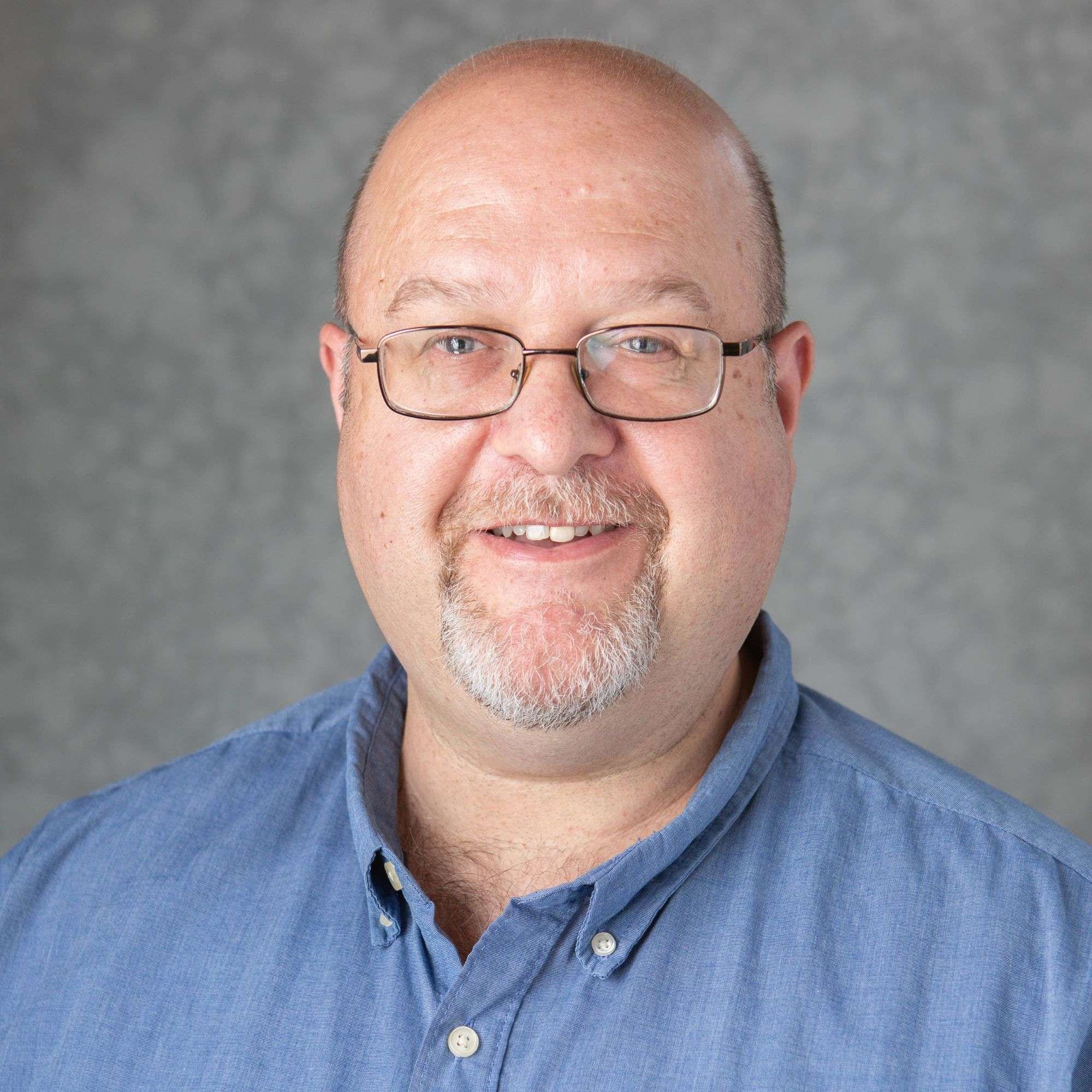 Headshot of author Gerry Simons