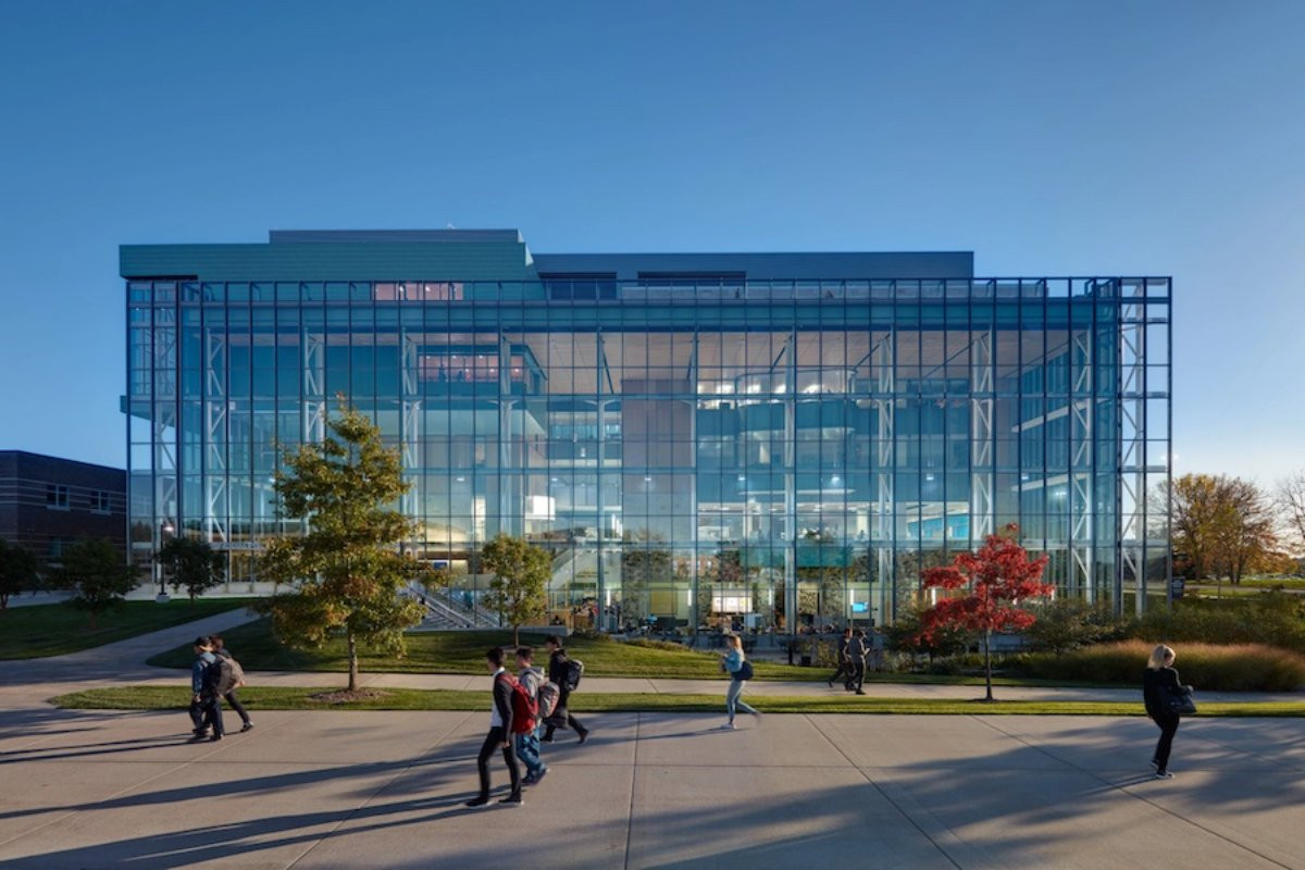 an exterior picture of the Mary Idema Pew Library on the Allendale Campus